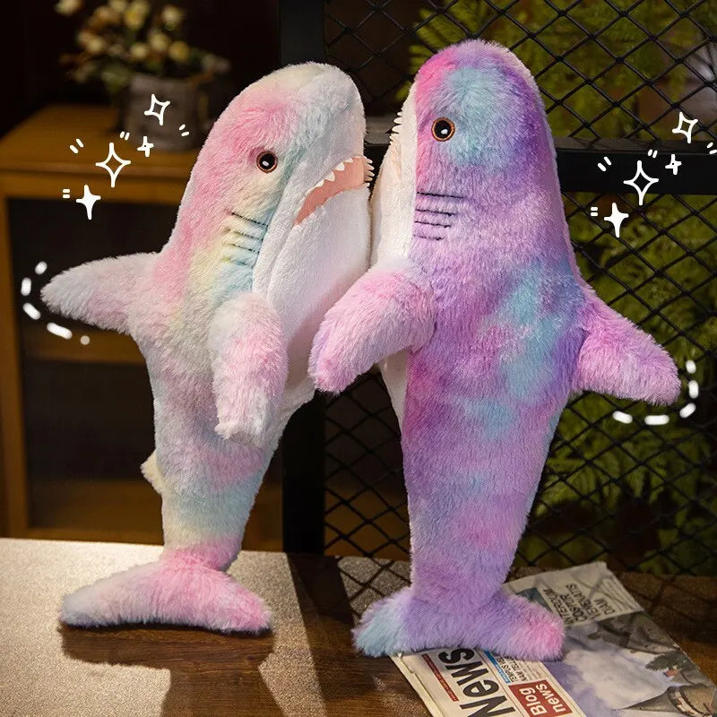 SharkGlow™ – Tiburón Luminoso que Abraza