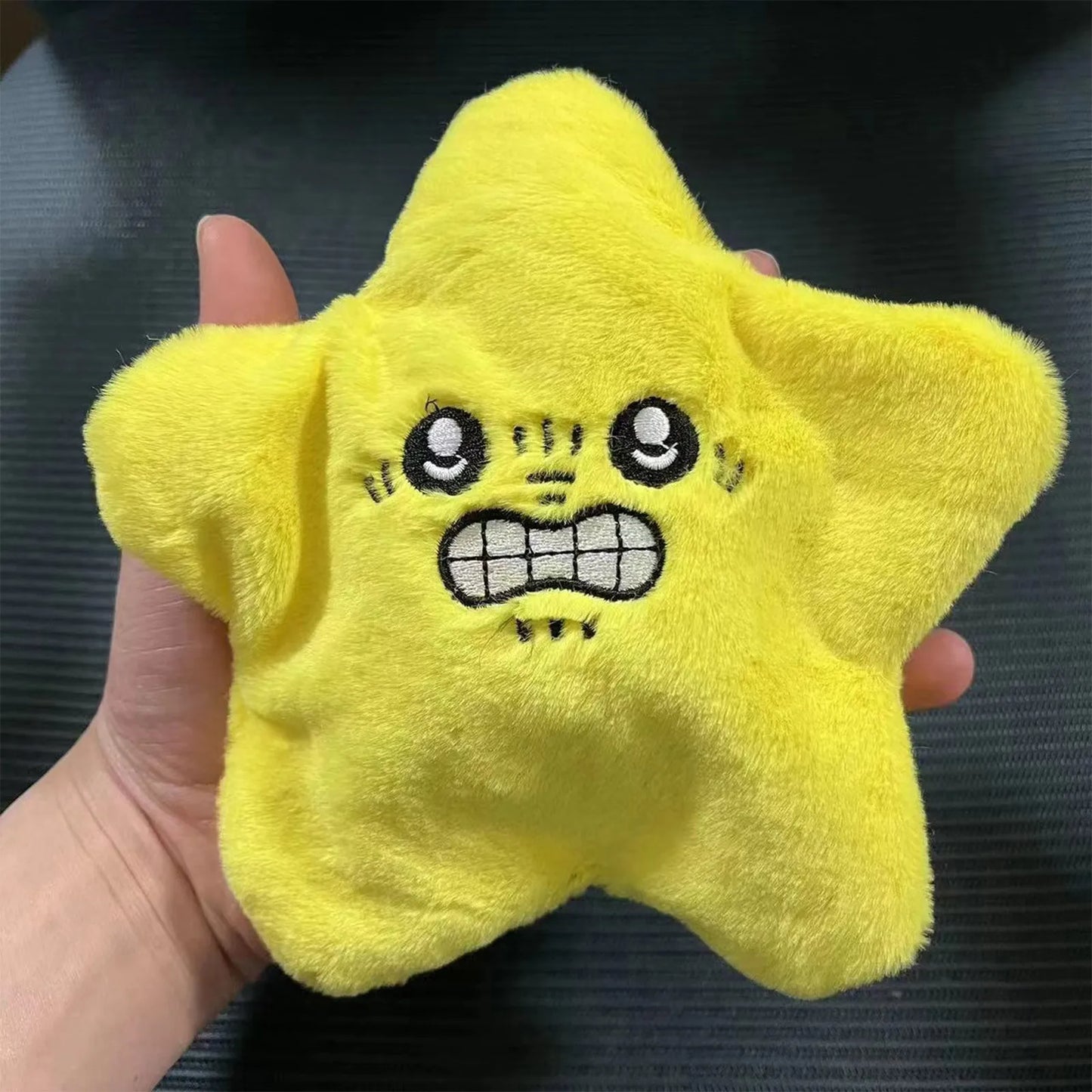 StarBob™ – Cojín Estrella con Carita Feliz